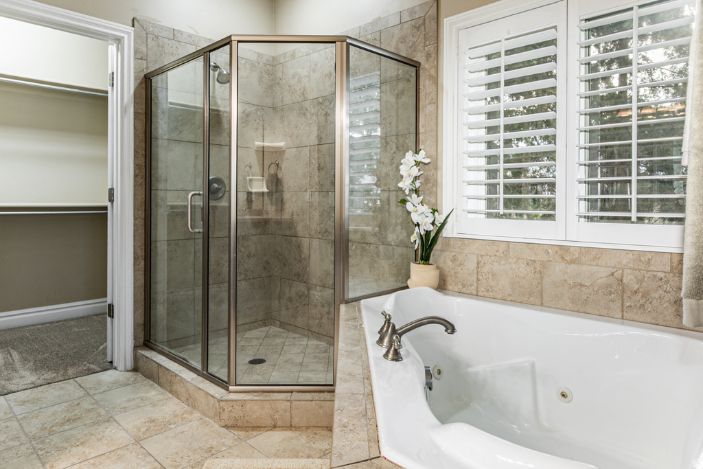 3285 W BLACK HAWK DR South Jordan, UT 84095