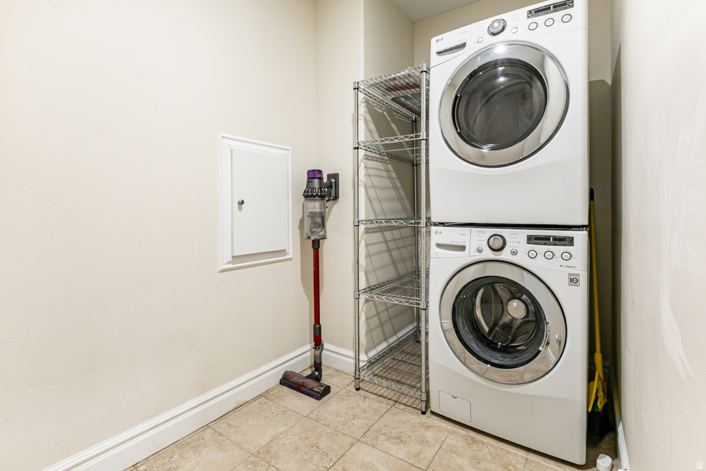 3285 W BLACK HAWK DR South Jordan, UT 84095