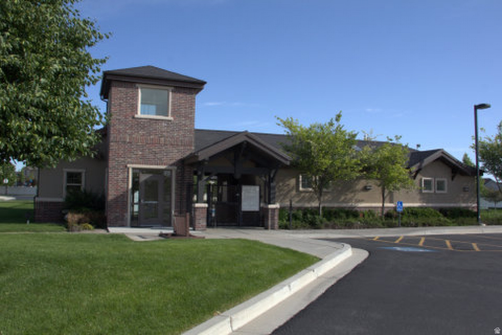 3285 W BLACK HAWK DR South Jordan, UT 84095