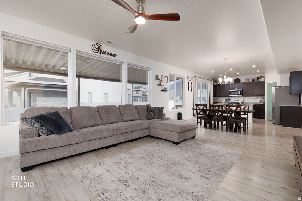 948 S SPRING CANYON WAY Springville, UT 84663