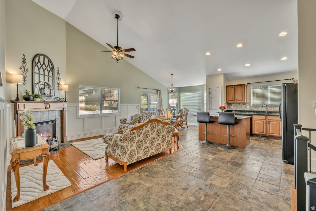 2242 N 2500 W Lehi, UT 84043