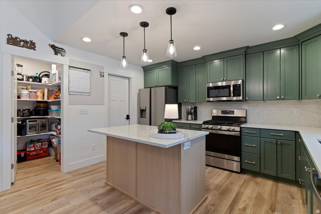 639 W 2150 S Perry, UT 84302