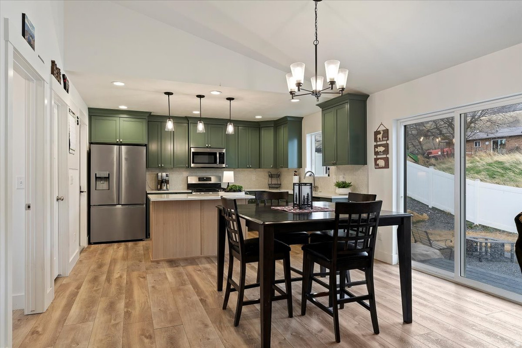 639 W 2150 S Perry, UT 84302