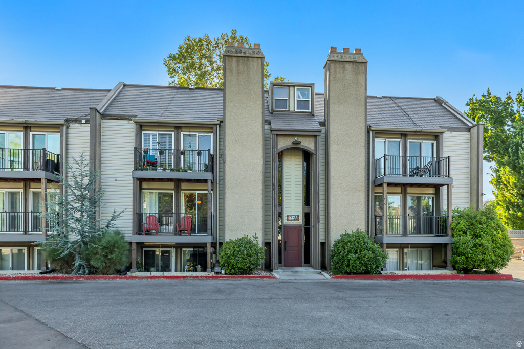 5327 S 560 E #F Murray, UT 84107