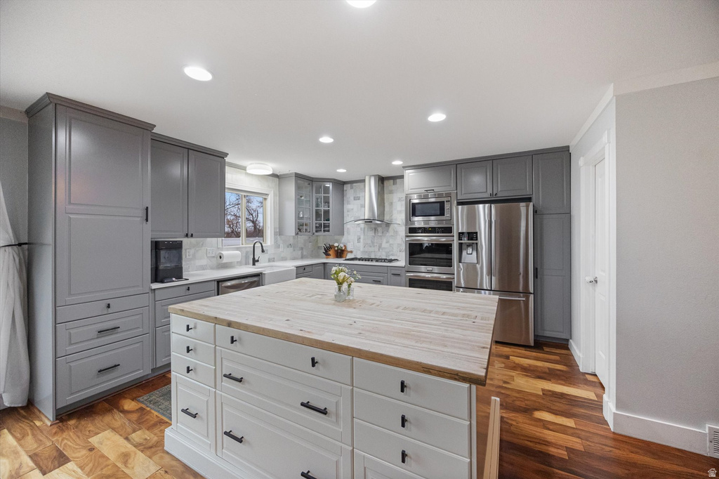 2815 W 560 S Lehi, UT 84043