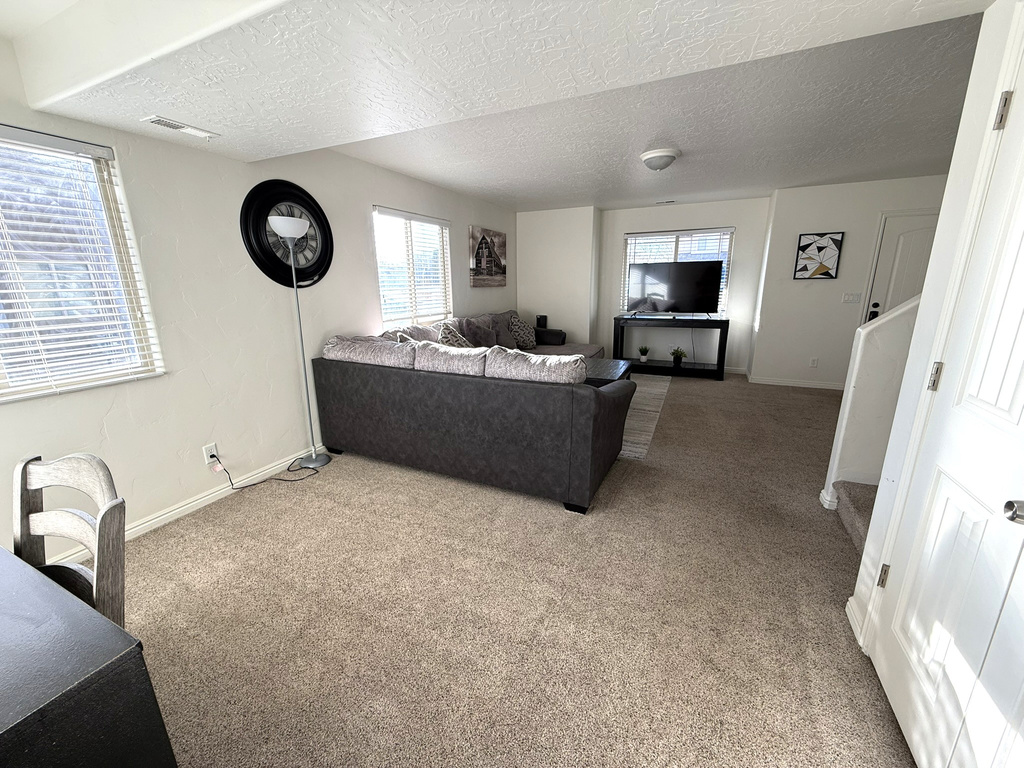 672 N 100 W Vernal, UT 84078