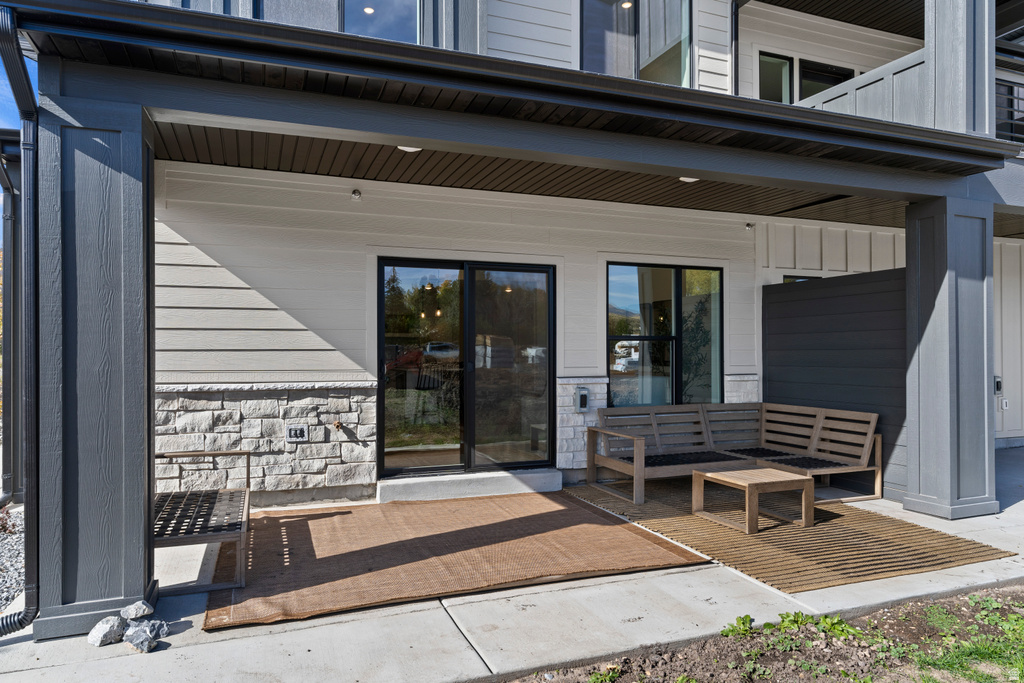 5865 N JEEDER DR #10 Mountain Green, UT 84050