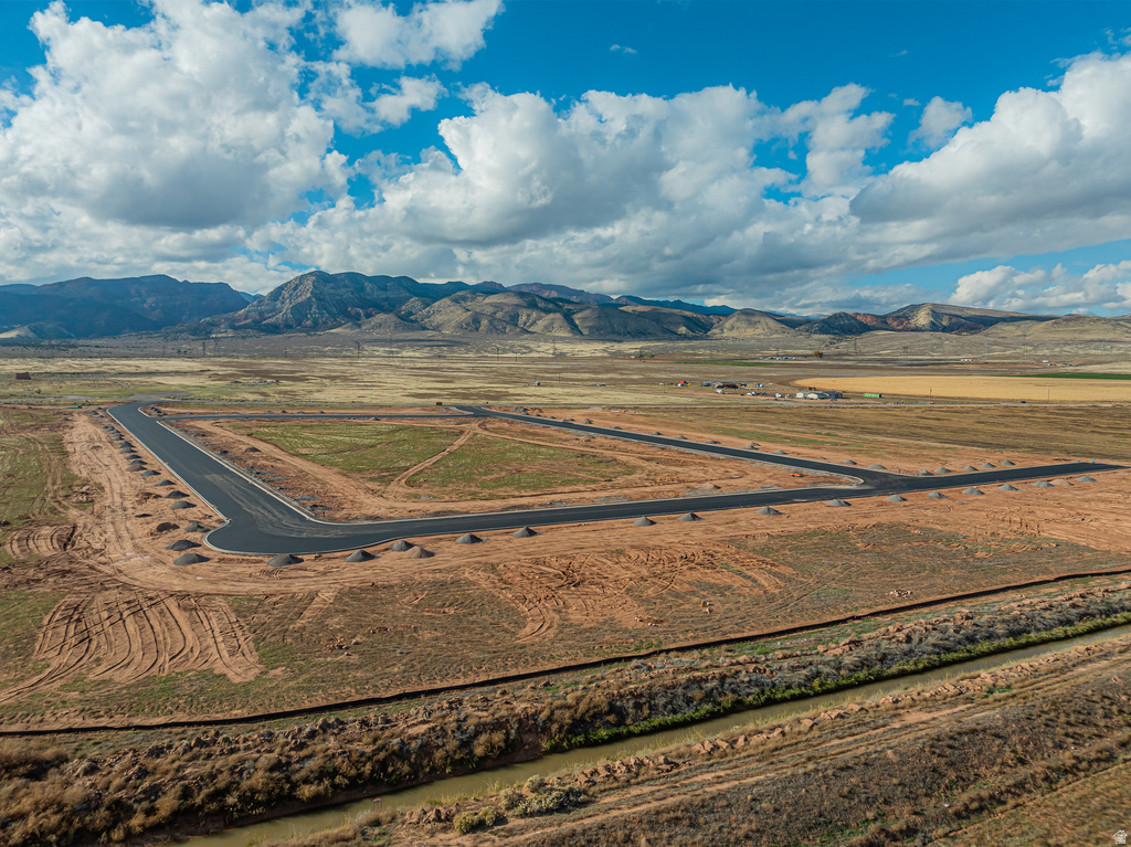 2720 N 250 E Sigurd, UT 84657