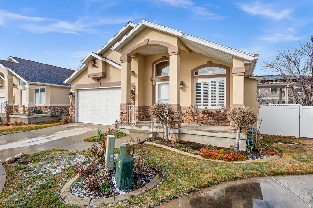 7432 S GREEN BERRY CT Midvale, UT 84047