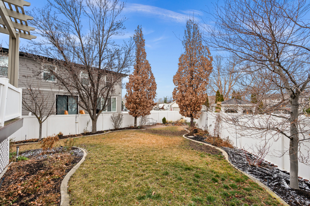 7432 S GREEN BERRY CT Midvale, UT 84047