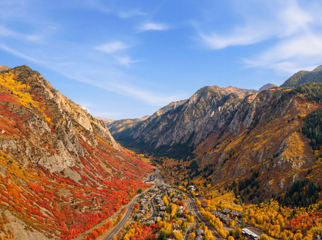 3773 E QUAIL HILL LN #104 Sandy, UT 84092