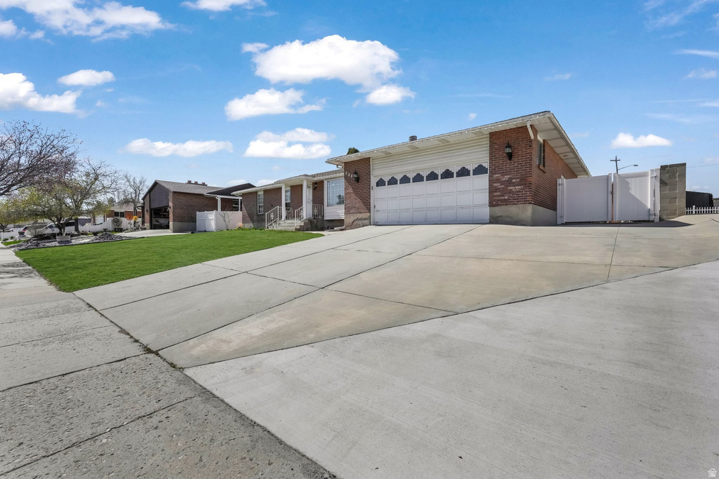5884 S JONQUIL DR Taylorsville, UT 84129