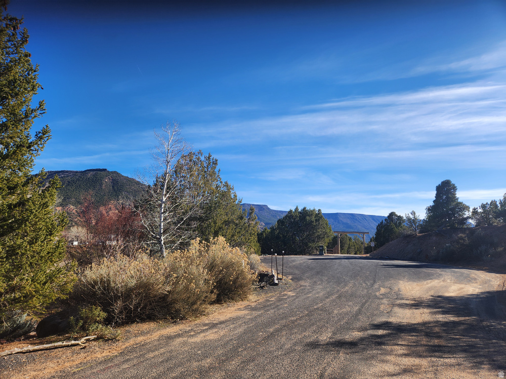 2835 E 2200 S New Harmony, UT 84757