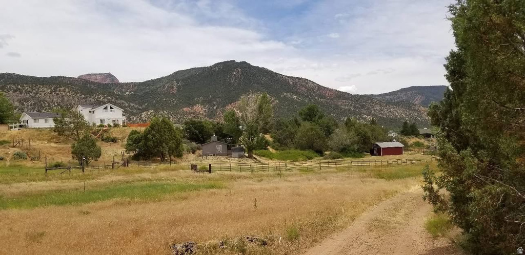 2835 E 2200 S New Harmony, UT 84757