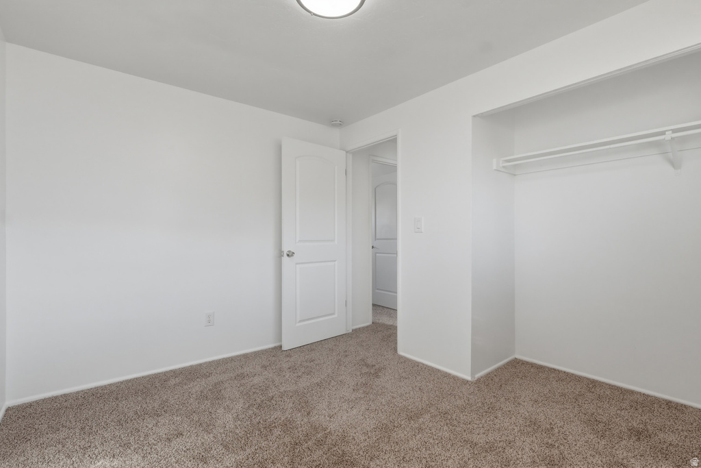 6618 S DIXIE DR West Jordan, UT 84084