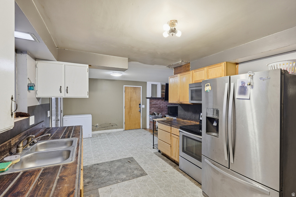 4881 S 2400 W Roy, UT 84067