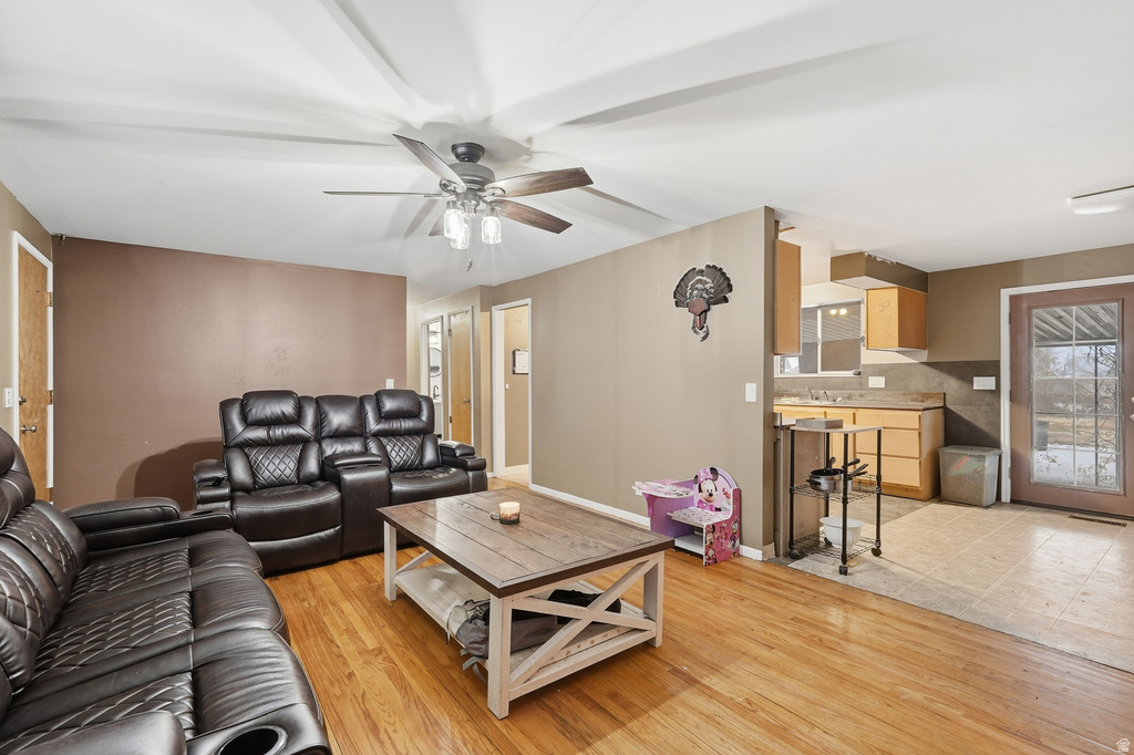 4881 S 2400 W Roy, UT 84067