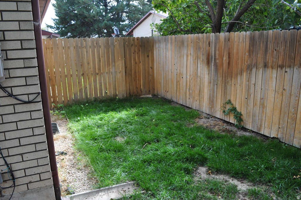 332 W HARVARD DR Midvale, UT 84047