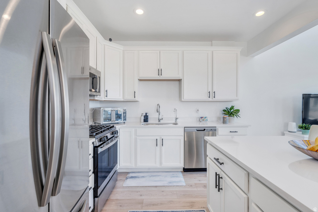 11607 S DORIAN DR South Jordan, UT 84009