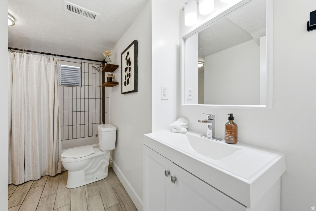 8583 S HARVARD PARK DR Sandy, UT 84094