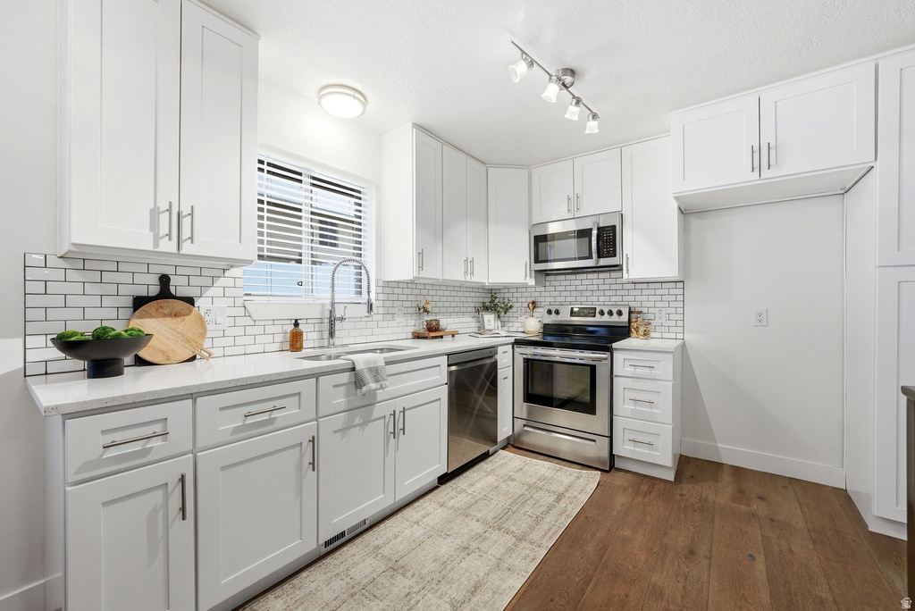 8583 S HARVARD PARK DR Sandy, UT 84094