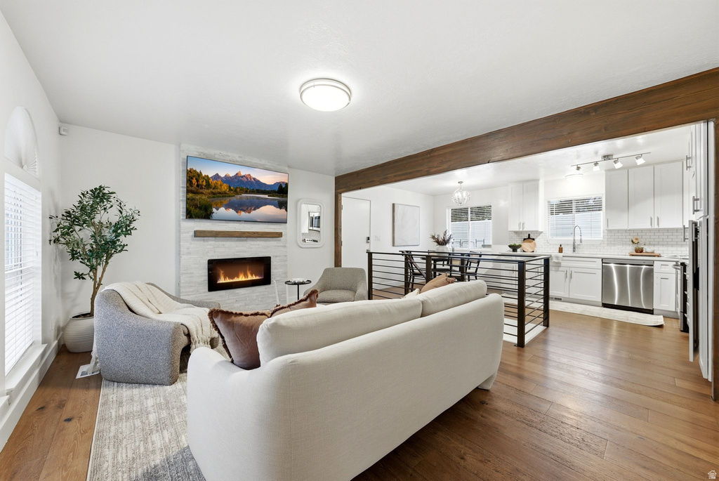 8583 S HARVARD PARK DR Sandy, UT 84094