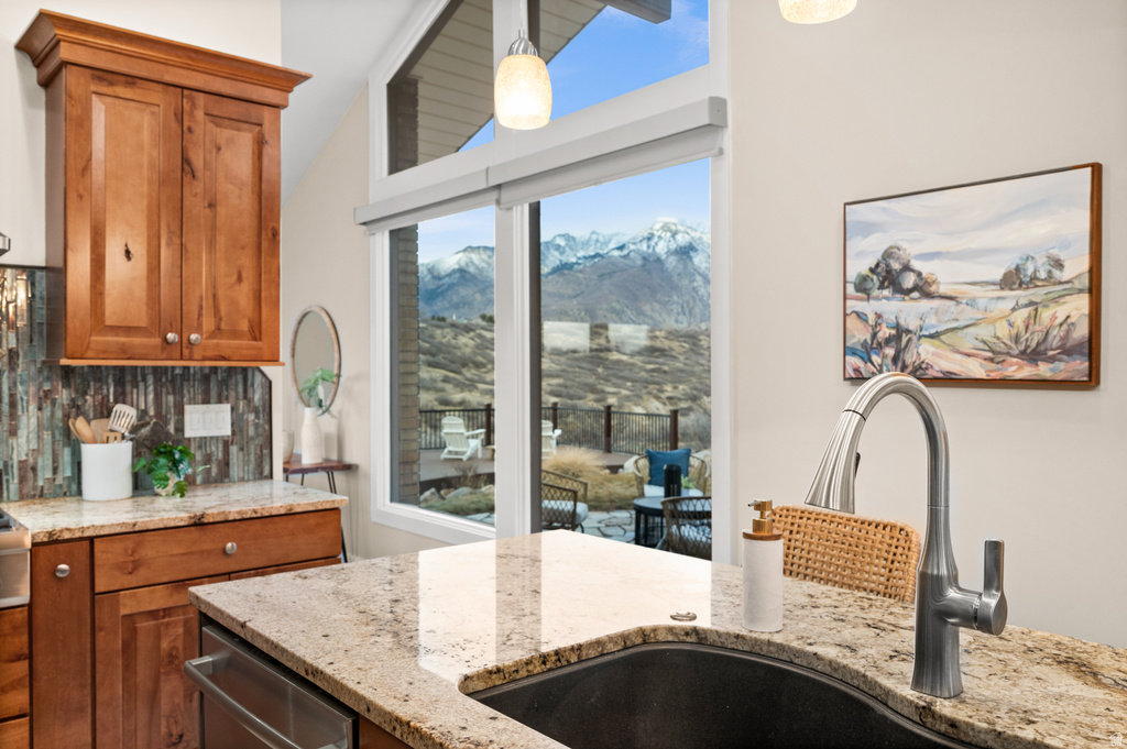 1835 E DIMPLE DELL RD Sandy, UT 84092