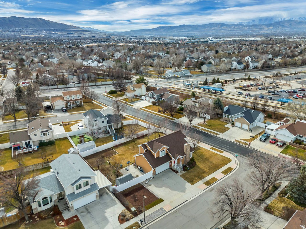 468 E MONTANA DR Sandy, UT 84070