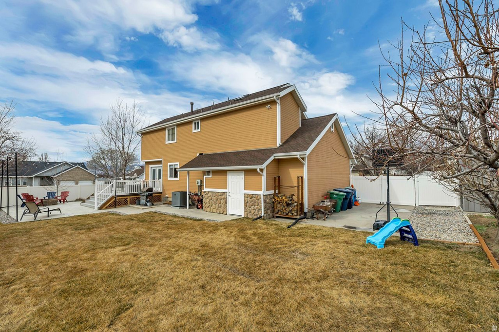 468 E MONTANA DR Sandy, UT 84070