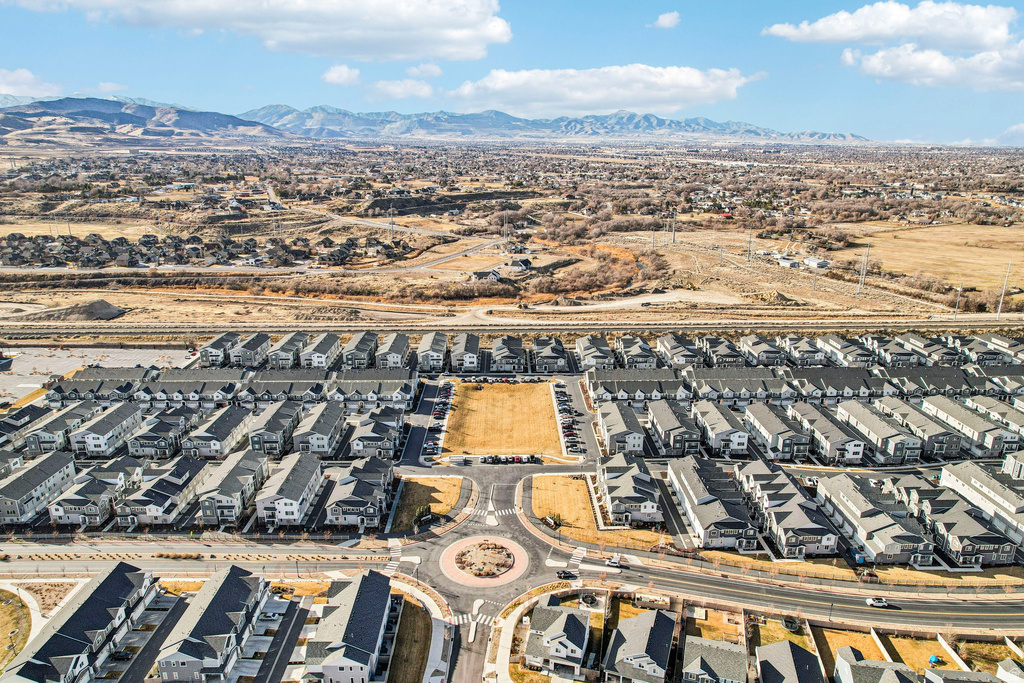 15134 S WILD HORSE WAY Bluffdale, UT 84065