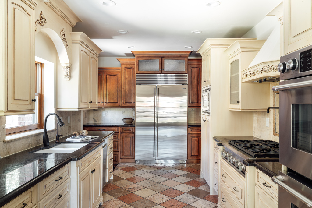 1306 E HARVARD AVE Salt Lake City, UT 84105