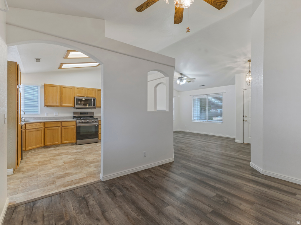 5444 S 4050 W Roy, UT 84067