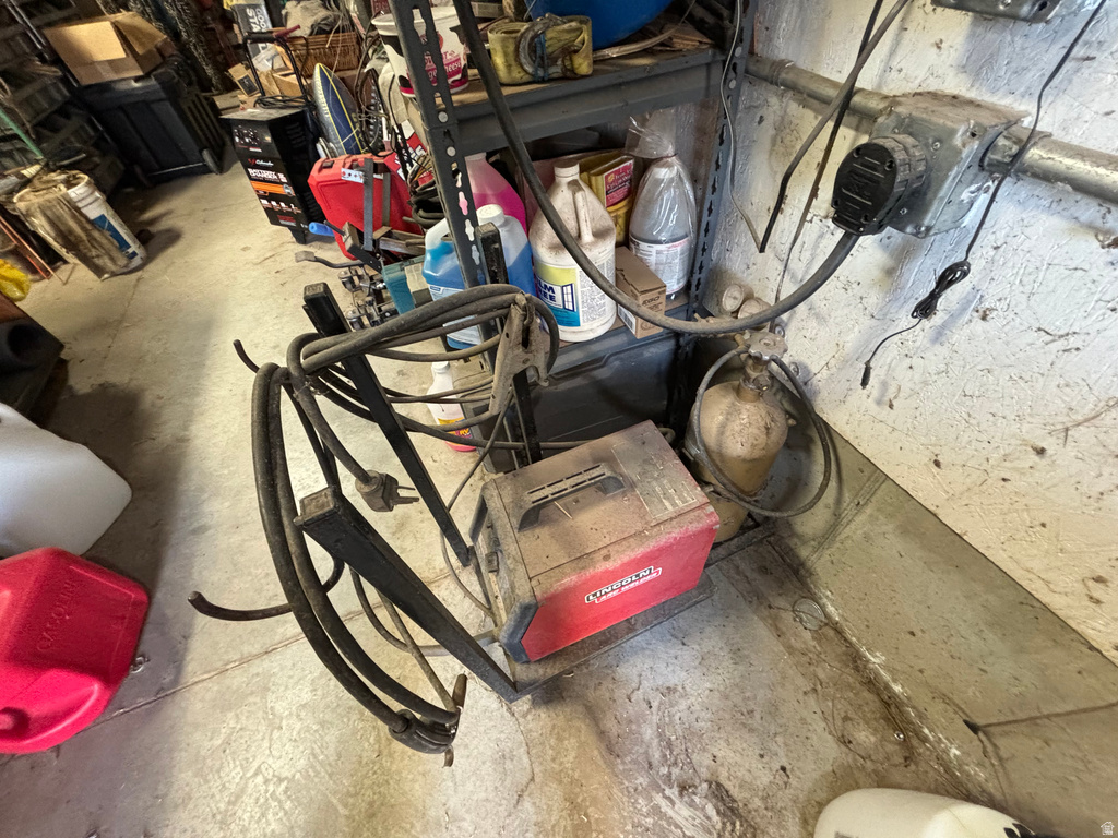 3322 W 5600 S Weston, ID 83286