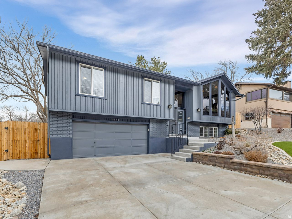 9078 S DAYBREAK DR Sandy, UT 84093