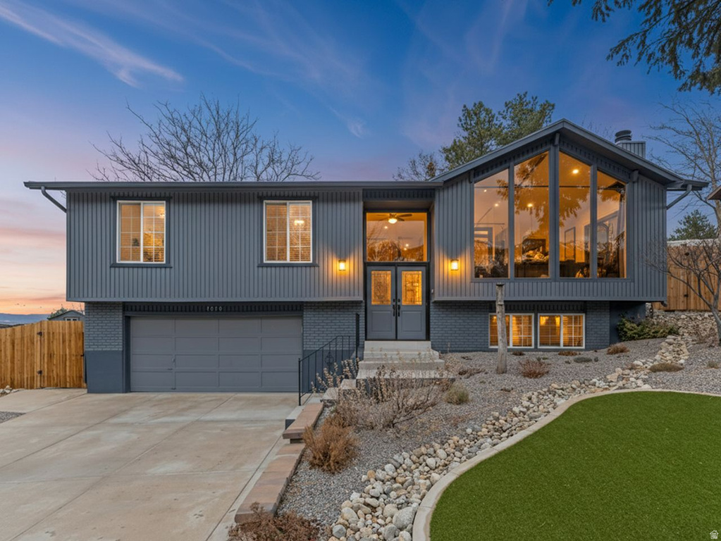 9078 S DAYBREAK DR Sandy, UT 84093