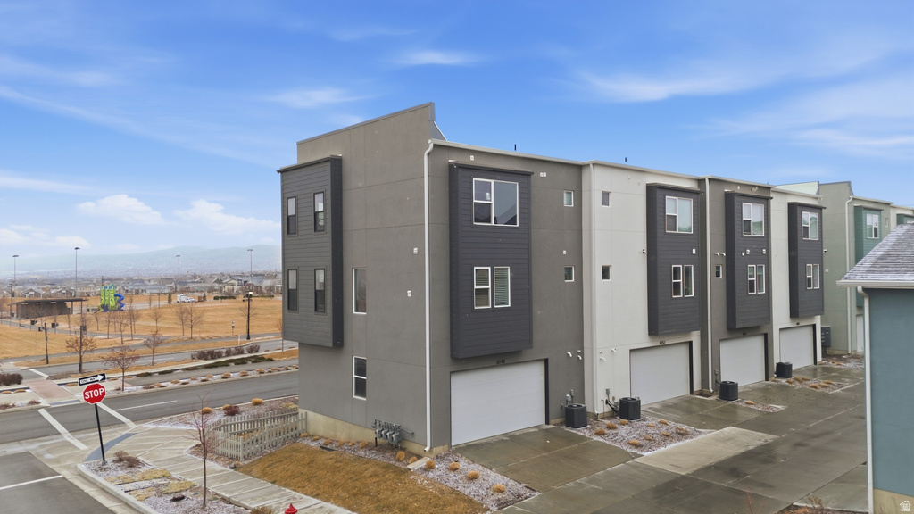 6148 W SOUTH JORDAN PKWY South Jordan, UT 84009