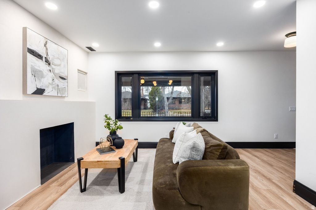 1568 E GARFIELD AVE Salt Lake City, UT 84105