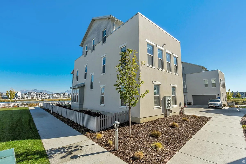 11207 S KESTREL RISE RD South Jordan, UT 84009
