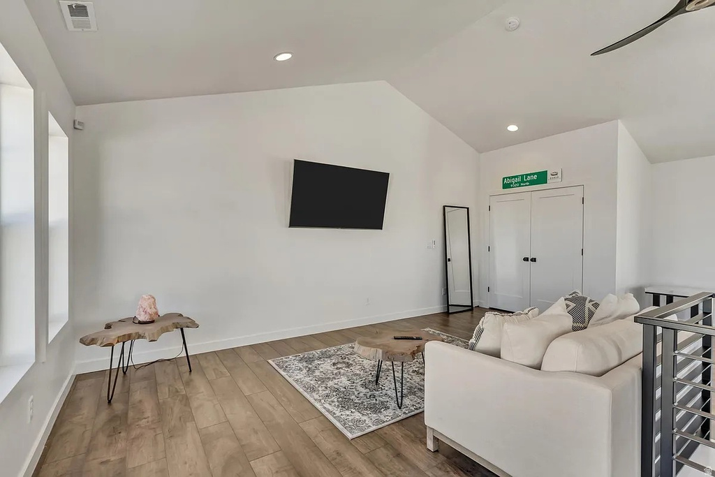 11207 S KESTREL RISE RD South Jordan, UT 84009