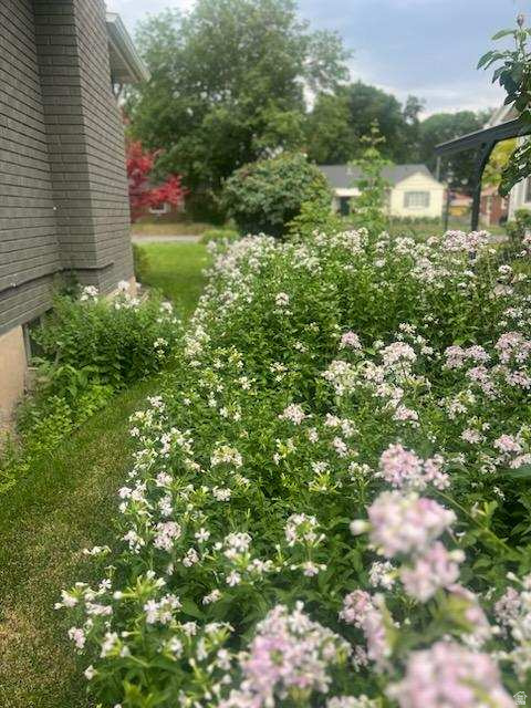 2059 E KELLER LN Salt Lake City, UT 84109