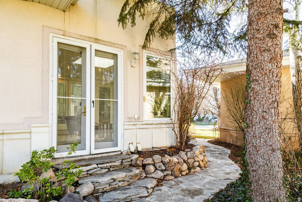 2115 E CONNOR PARK CV Salt Lake City, UT 84109