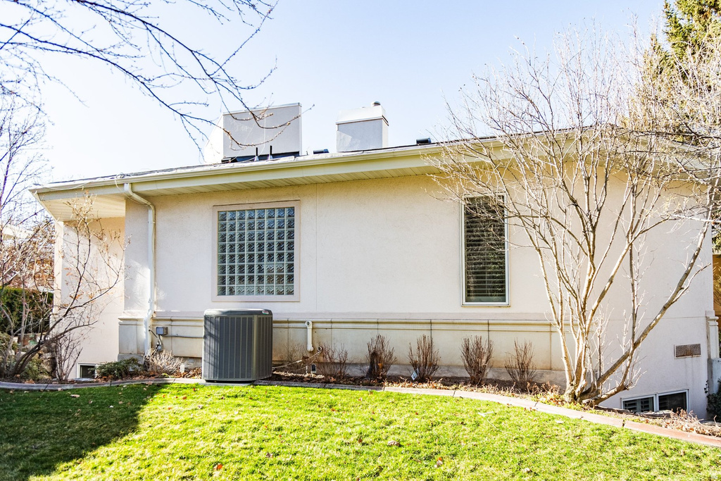 2115 E CONNOR PARK CV Salt Lake City, UT 84109