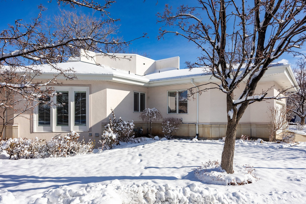 2115 E CONNOR PARK CV Salt Lake City, UT 84109