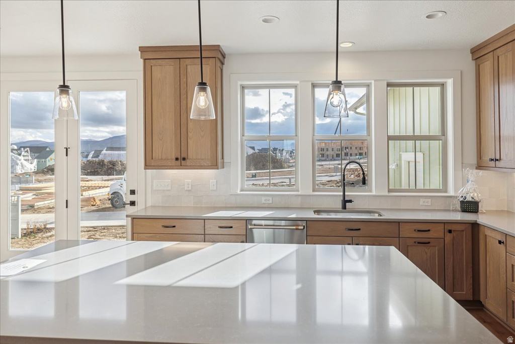 6651 W SALT MARSH DR #527 South Jordan, UT 84009