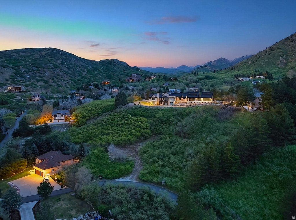 10667 S HIDDEN RIDGE LN Sandy, UT 84092