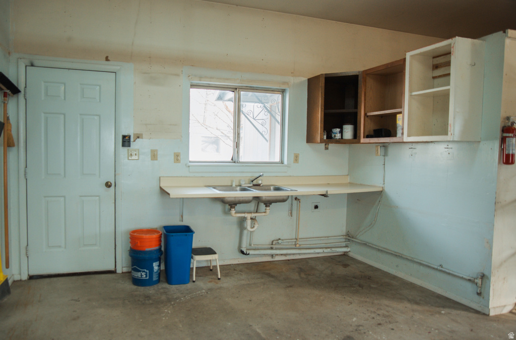 380 E 400 N Centerville, UT 84014