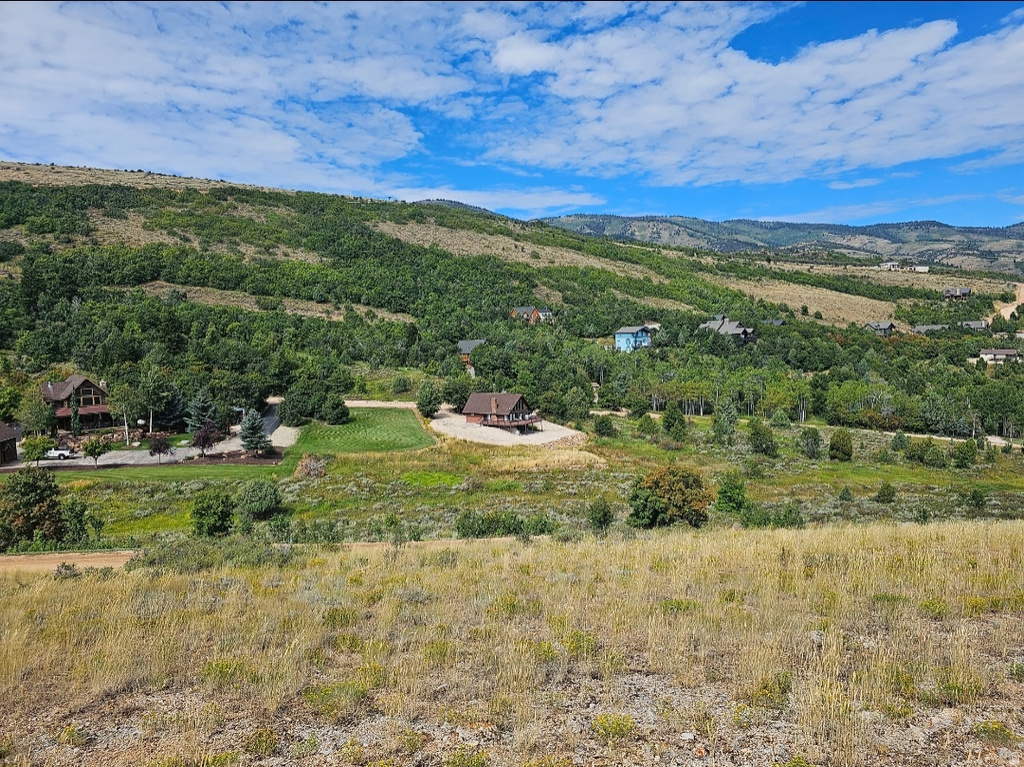 1105 N BROAD RD Garden City, UT 84028