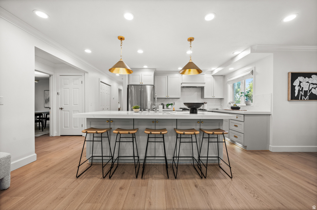 2321 E WRENHAVEN LN Salt Lake City, UT 84121