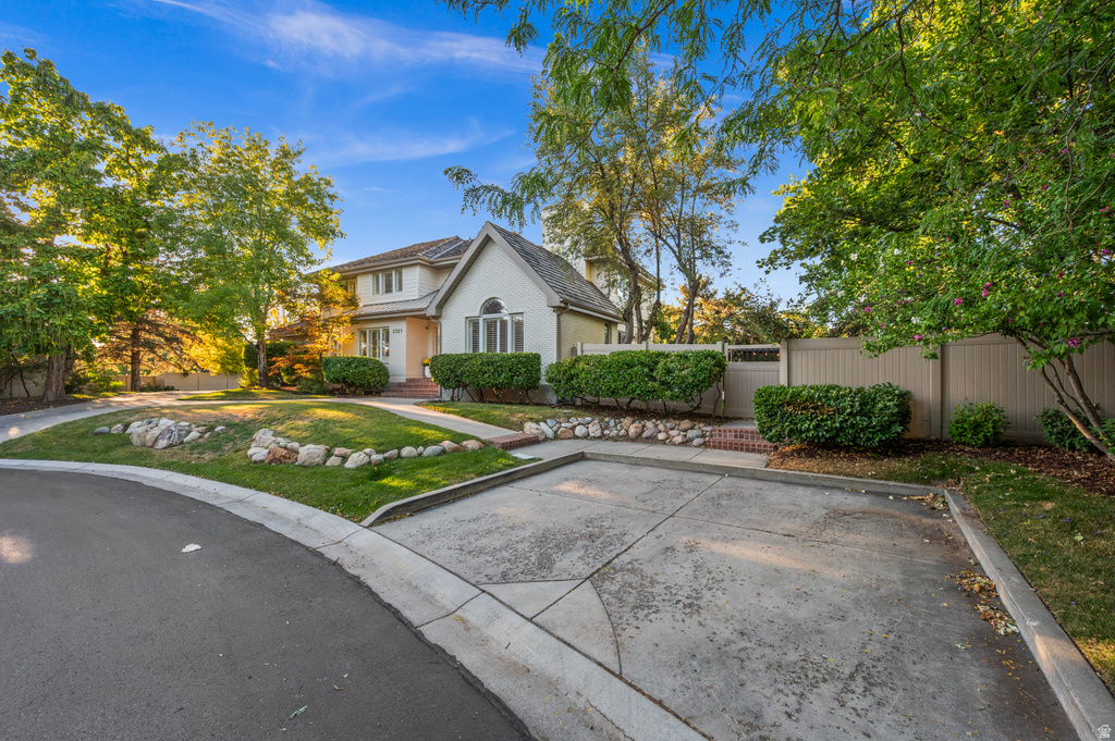 2321 E WRENHAVEN LN Salt Lake City, UT 84121