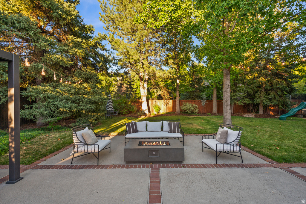 2321 E WRENHAVEN LN Salt Lake City, UT 84121